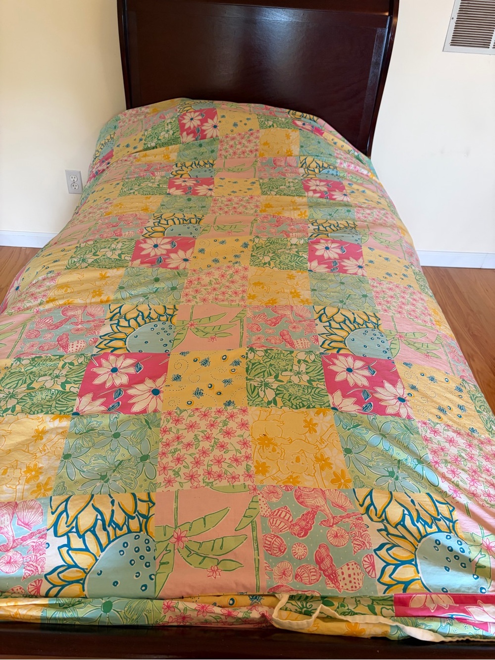 Lilly Pulitzer white label patchwork  Floral Quilt duvet twin